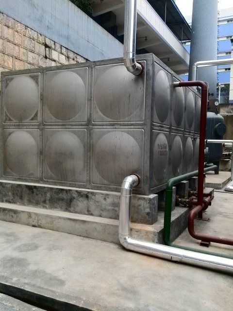国台酒厂保温水箱
